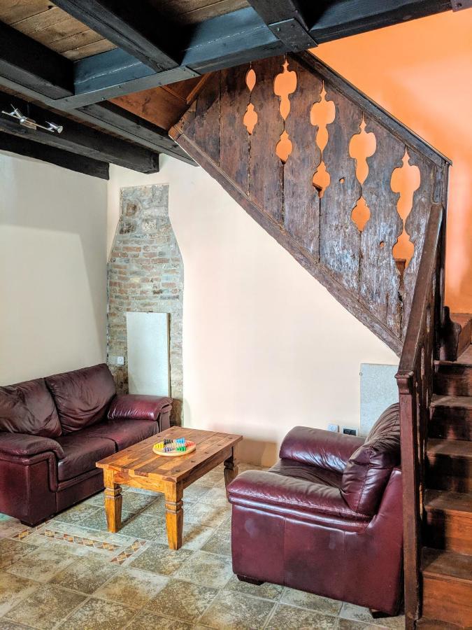 Private Courtyard Medieval Stone Home In Old Town Rovinj Extérieur photo